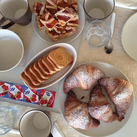 La Morona Bed & Breakfast